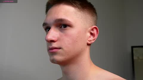 Snapshot of dustyn_fox chatting on 12-19-24, 11:35 Dustyn online show from 12-19-24, 11:35