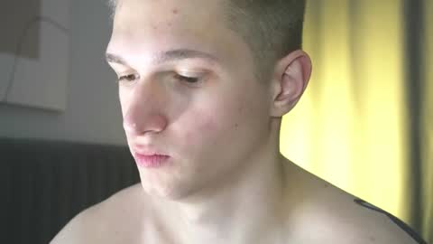 Snapshot of dustyn_fox chatting on 01-27-25, 01:09 Dustyn online show from 01-27-25, 01:09
