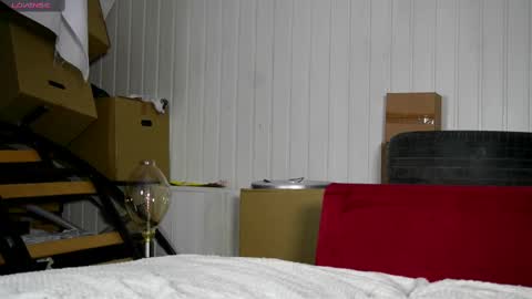 Snapshot of dustyn_fox chatting on 02-15-25, 03:06 Dustyn online show from 02-15-25, 03:06