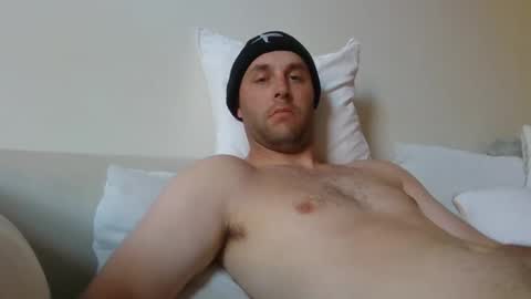 Snapshot of dustyroy09 chatting on 12-18-24, 05:37 dustyroy09 online show from 12-18-24, 05:37