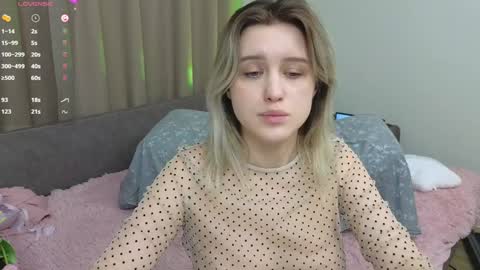 Snapshot of dusyastar chatting on 01-20-25, 07:35 Dusya online show from 01-20-25, 07:35