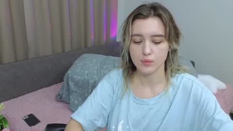 Snapshot of dusyastar chatting on 01-23-25, 11:37 Dusya online show from 01-23-25, 11:37