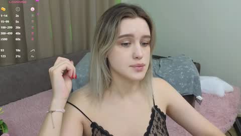 Snapshot of dusyastar chatting on 01-26-25, 02:19 Dusya online show from 01-26-25, 02:19