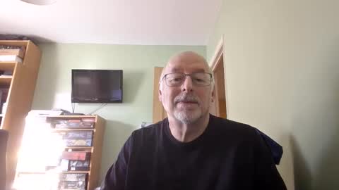 Snapshot of dutchunclejohn chatting on 11-18-25, 12:09 DutchUncleJohn online show from 11-18-25, 12:09
