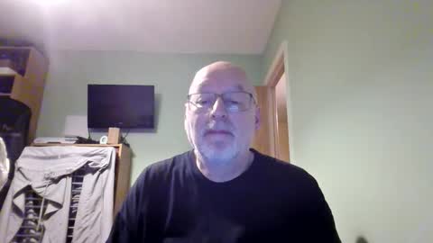 Snapshot of dutchunclejohn chatting on 02-28-26, 09:49 DutchUncleJohn online show from 02-28-26, 09:49