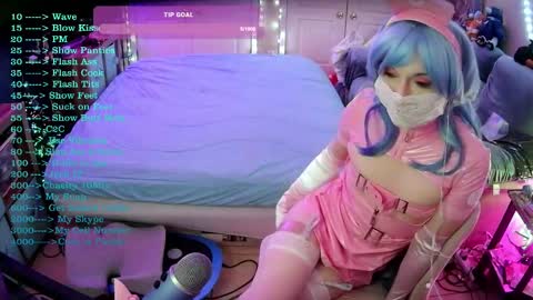 Snapshot of dvadaisy chatting on 02-09-25, 10:43 DvaDaisy online show from 02-09-25, 10:43