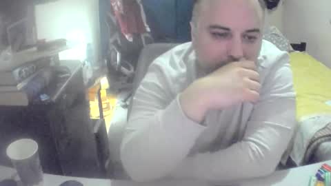 Snapshot of dwizziz chatting on 04-13-26, 03:45 Ivan online show from 04-13-26, 03:45