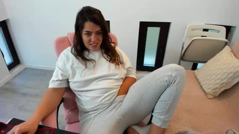 dayana online show from 11-02-25, 05:32