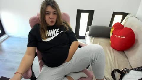 dayana online show from 04-26-26, 05:16