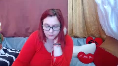 Snapshot of dyannelovee chatting on 05-20-26, 04:35 Dyanne online show from 05-20-26, 04:35