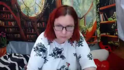 Snapshot of dyannelovee chatting on 05-21-26, 07:48 Dyanne online show from 05-21-26, 07:48