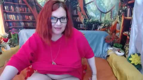Snapshot of dyannelovee chatting on 06-07-26, 03:05 Dyanne online show from 06-07-26, 03:05