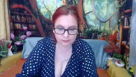 Snapshot of dyannelovee chatting on 06-10-26, 07:13 Dyanne online show from 06-10-26, 07:13