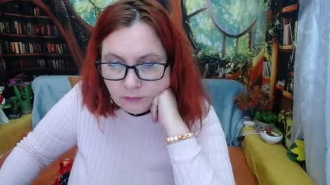 Snapshot of dyannelovee chatting on 06-17-26, 12:57 Dyanne online show from 06-17-26, 12:57