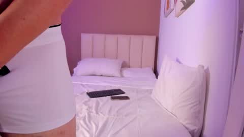 Dylan online show from 11-04-25, 04:06