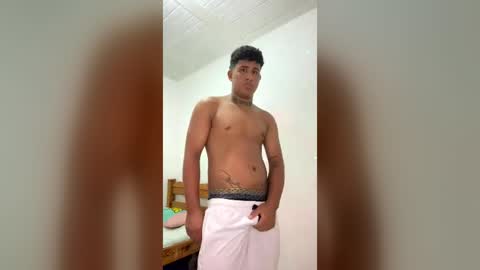 Snapshot of dylan_hot05 chatting on 06-17-26, 05:32 dylan_hot05 online show from 06-17-26, 05:32