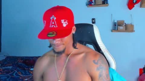 Snapshot of dylan_jake1 chatting on 03-08-26, 03:21 Dylan online show from 03-08-26, 03:21