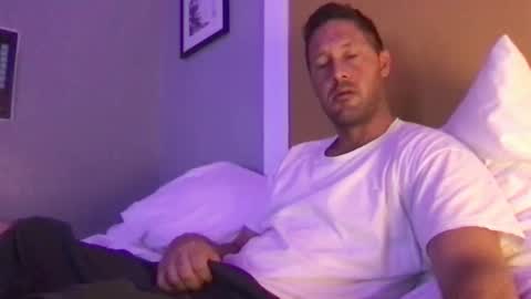 Dylans ThicK online show from 09-25-25, 05:00