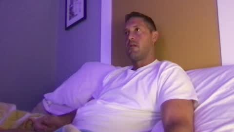 Dylans ThicK online show from 10-14-25, 04:13