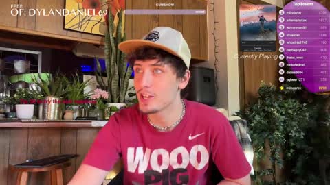 Snapshot of dylandaniel69 chatting on 12-02-24, 08:33 Dylan Daniel 7.8 online show from 12-02-24, 08:33