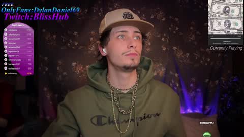 Snapshot of dylandaniel69 chatting on 12-11-24, 07:42 Dylan Daniel 7.8 online show from 12-11-24, 07:42