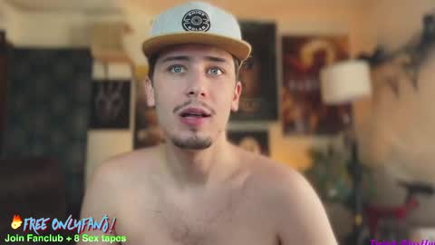 Snapshot of dylandaniel69 chatting on 02-28-25, 07:56 Dylan Daniel 7.8 online show from 02-28-25, 07:56