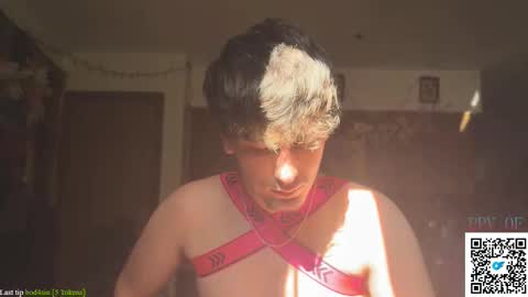 Snapshot of dylandaniel69 chatting on 11-05-25, 05:13 Dylan Daniel 7.8 online show from 11-05-25, 05:13