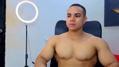 Snapshot of dylanguss chatting on 09-28-25, 11:48 dylanguss online show from 09-28-25, 11:48