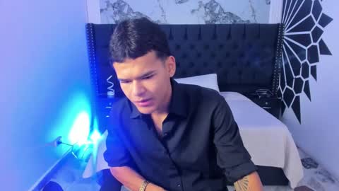 Snapshot of dylanroyce_ chatting on 03-04-26, 11:38 dylanroyce_ online show from 03-04-26, 11:38