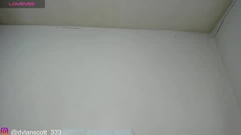 dylanscott_106 online show from 02-05-25, 09:07