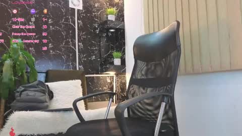 D Y L A N online show from 04-27-26, 02:31