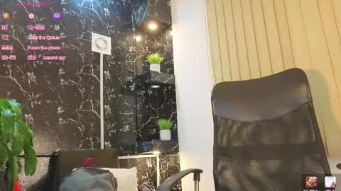 D Y L A N online show from 04-30-26, 02:51