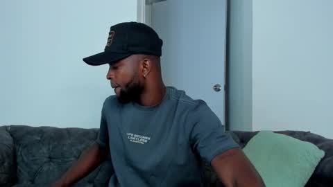 Dylan Taylor online show from 09-26-25, 04:05