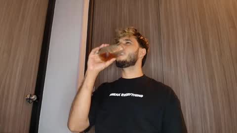 Snapshot of dylanxfun chatting on 12-21-25, 04:08 dylanxfun online show from 12-21-25, 04:08