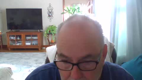 earl52 online show from 10-15-25, 07:47