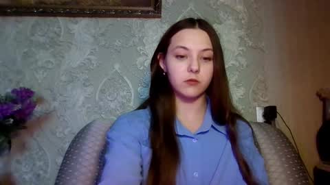 Snapshot of earlenegadsden chatting on 03-01-26, 01:13 Yuni online show from 03-01-26, 01:13