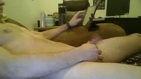 Snapshot of earlthomas00 chatting on 02-26-25, 03:41 earlthomas00 online show from 02-26-25, 03:41