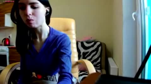 Emma online show from 07-28-26, 06:53