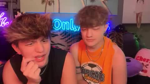 Snapshot of eastinwestin chatting on 04-01-26, 07:53 eastinwestin online show from 04-01-26, 07:53