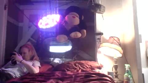 Snapshot of eastside6996 chatting on 11-04-25, 10:14 pussy an ass online show from 11-04-25, 10:14