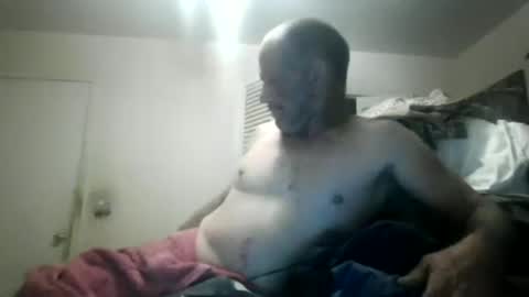 Easye online show from 06-15-26, 01:19