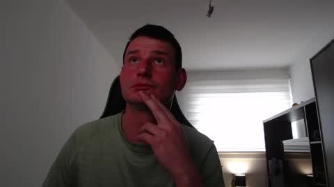 easypeasyglasgow online show from 04-04-26, 11:51