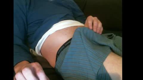 Snapshot of easysleaze chatting on 12-01-25, 06:35 Easy online show from 12-01-25, 06:35