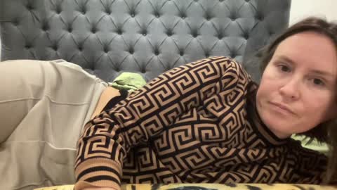 Snapshot of eatmypie69 chatting on 12-08-24, 07:54 Nadia Ferreira  online show from 12-08-24, 07:54