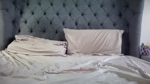 Snapshot of eatmypie69 chatting on 01-31-25, 12:51 Nadia Ferreira  online show from 01-31-25, 12:51