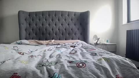 Snapshot of eatmypie69 chatting on 11-28-25, 09:34 Nadia Ferreira online show from 11-28-25, 09:34