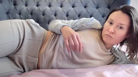 Snapshot of eatmypie69 chatting on 12-01-25, 10:42 Nadia Ferreira online show from 12-01-25, 10:42