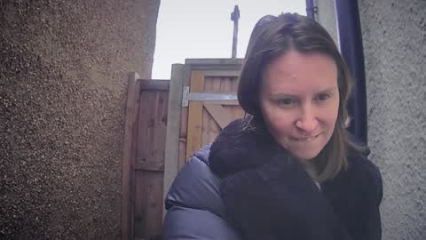 Snapshot of eatmypie69 chatting on 02-12-26, 11:05 Nadia Ferreira online show from 02-12-26, 11:05