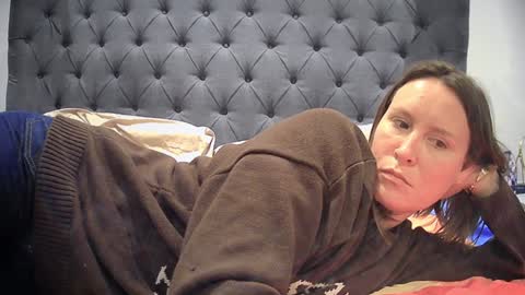 Snapshot of eatmypie69 chatting on 02-22-26, 07:23 Nadia Ferreira online show from 02-22-26, 07:23