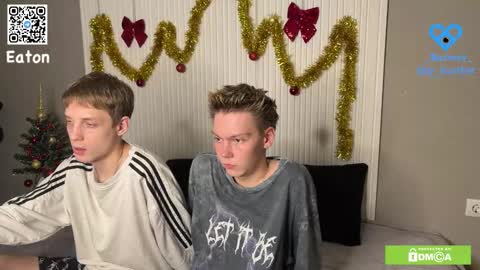 Snapshot of eaton_ chatting on 01-06-26, 08:01 eaton_ online show from 01-06-26, 08:01